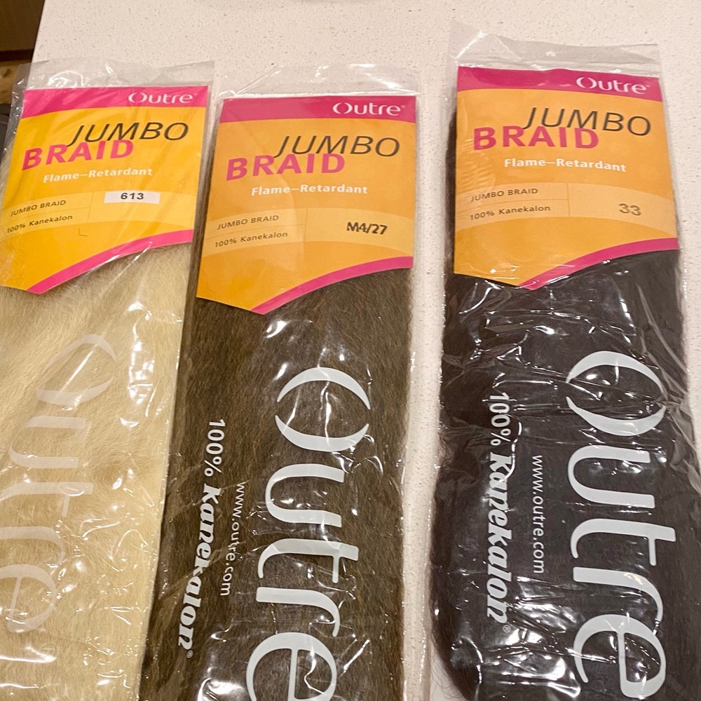 Outre braiding hair (multiple colours), brand new condition.